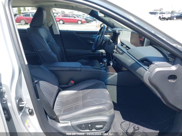 JTHB21B16K2036599 Lexus Es 300h Luxury