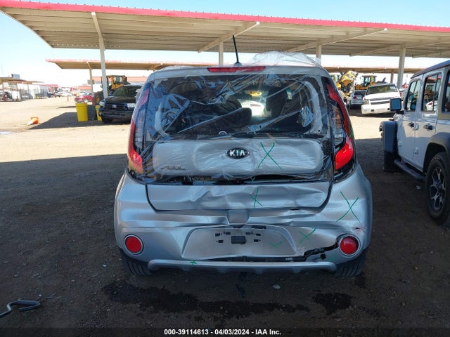 KIA SOUL + 2018 KNDJP3A55J7527651 Image 16