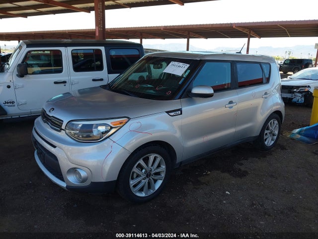 KIA SOUL + 2018 KNDJP3A55J7527651 Image 2