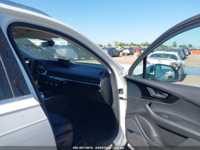 WA1LAAF71KD043806 Audi Q7 55 Premium