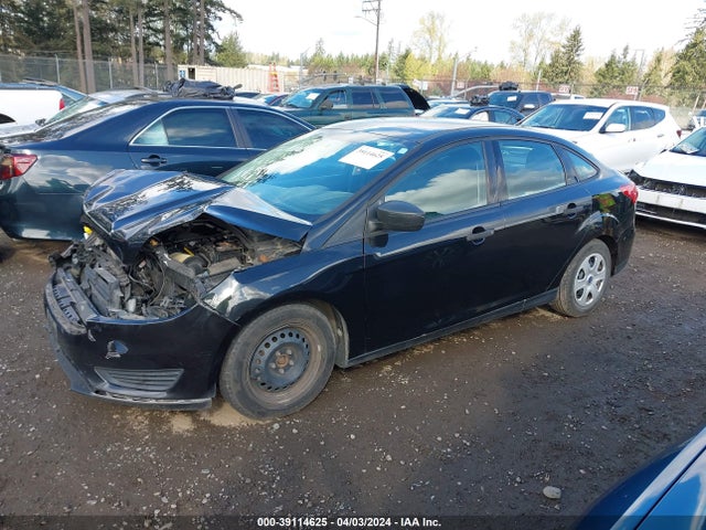 Ford FOCUS S 2015 1FADP3E22FL315288 Image 2