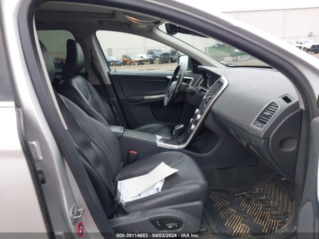 YV4612RK8F2734418 Volvo Xc60 T5/t5 Premier