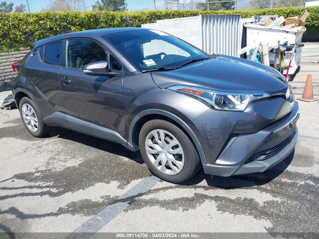 Toyota C-HR LE 2019 JTNKHMBX3K1054341 main image