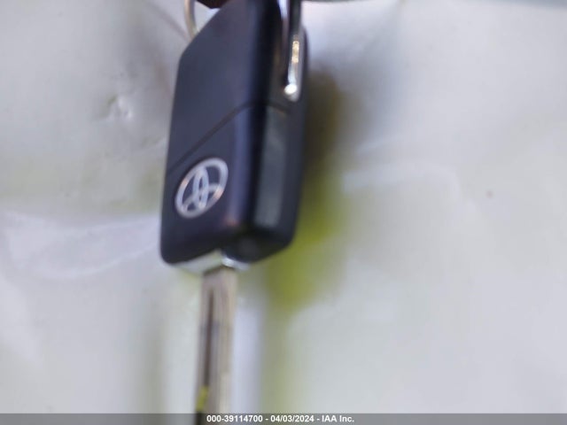 Toyota C-HR LE 2019 JTNKHMBX3K1054341 Image 11