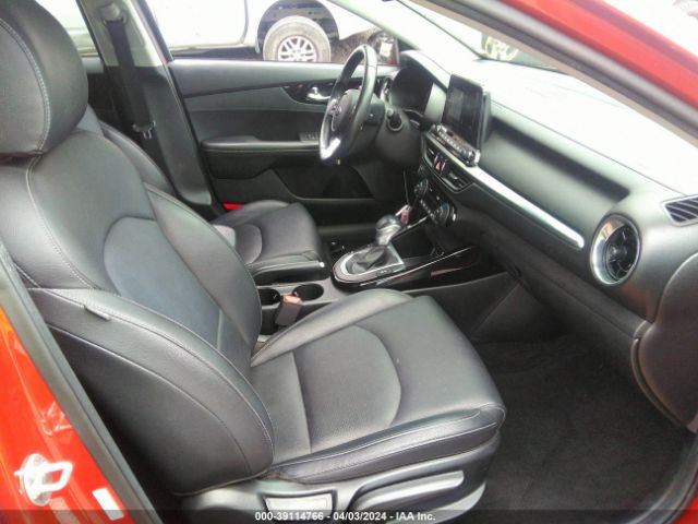 3KPF54AD6KE086610 KIA FORTE EX