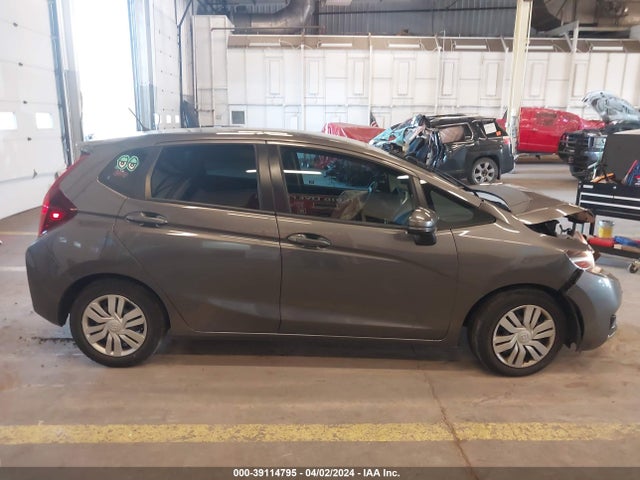 Honda FIT LX 2016 JHMGK5H58GX031602 Image 12