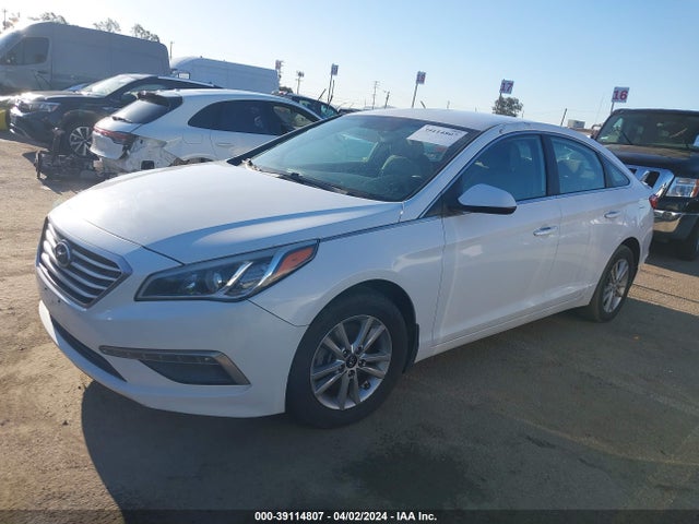 Hyundai SONATA SE 2015 5NPE24AF2FH252242 Image 2