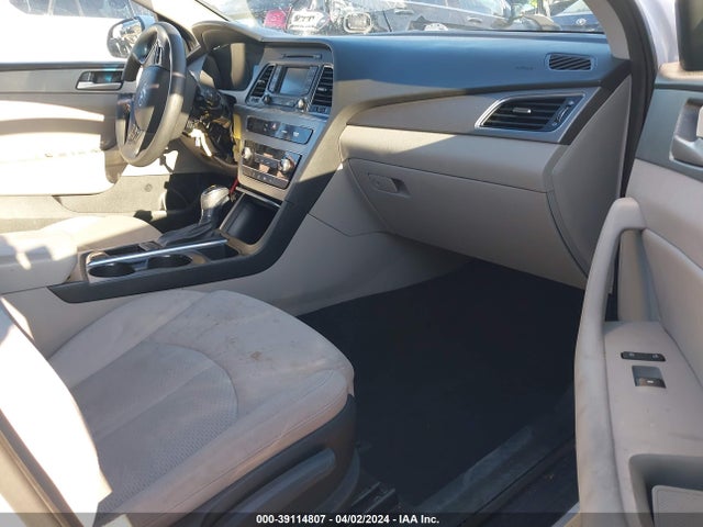 Hyundai SONATA SE 2015 5NPE24AF2FH252242 Image 5