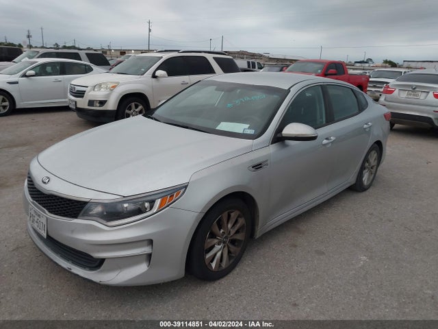 KIA Optima Lx 2017 5XXGT4L37HG148367 Image 2