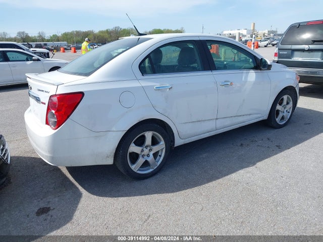 Chevrolet Sonic Ltz Auto 2014 1G1JE5SB1E4212027 Image 4