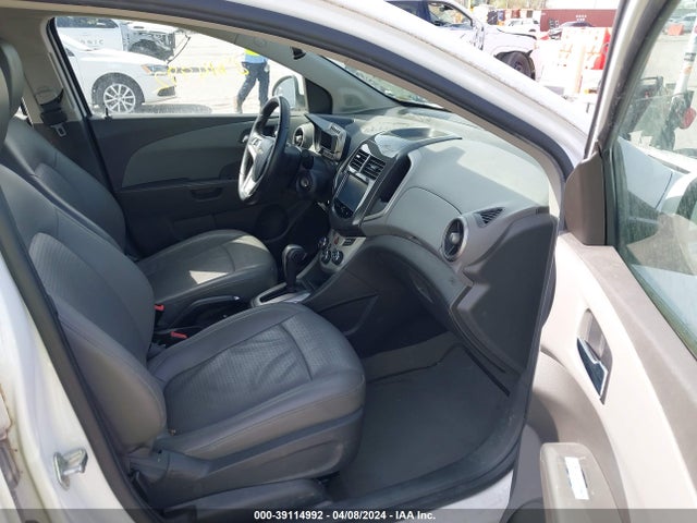 Chevrolet Sonic Ltz Auto 2014 1G1JE5SB1E4212027 Image 5