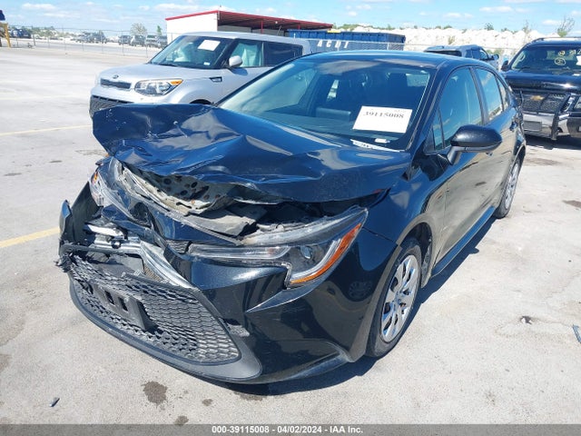 Toyota COROLLA LE 2022 JTDEPMAE8NJ192174 Image 2