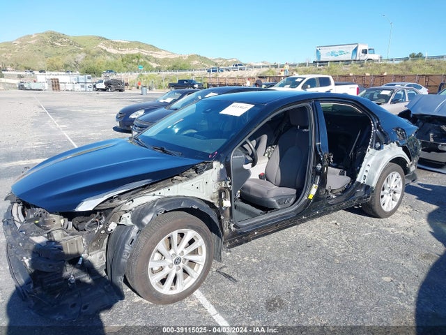 Toyota CAMRY LE 2022 4T1C11AK2NU059952 Image 2