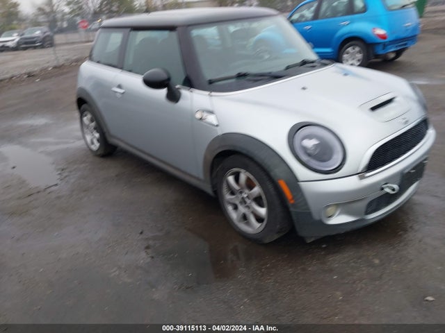 2009 MINI COOPER S WMWMF73529TW84333 Photo 0