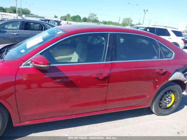 1VWBA7A36JC032956 Volkswagen Passat 2.0t Se