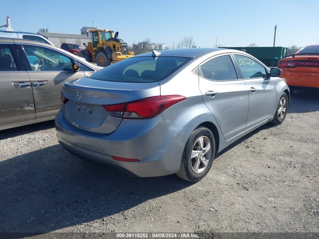 Hyundai ELANTRA SE 2015 5NPDH4AE7FH586770 Image 4