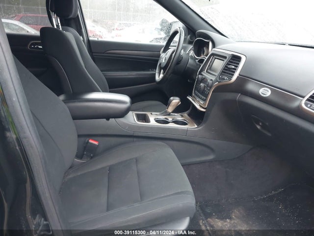 1C4RJFAG2GC366442 Jeep Grand Cherokee Laredo