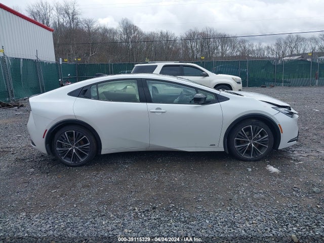 Toyota Prius Limited Awd-e 2024 JTDADABU5R3011487 Image 13
