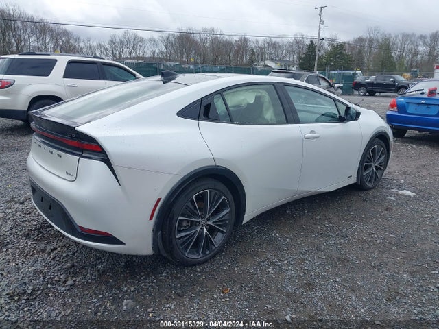 Toyota Prius Limited Awd-e 2024 JTDADABU5R3011487 Image 4