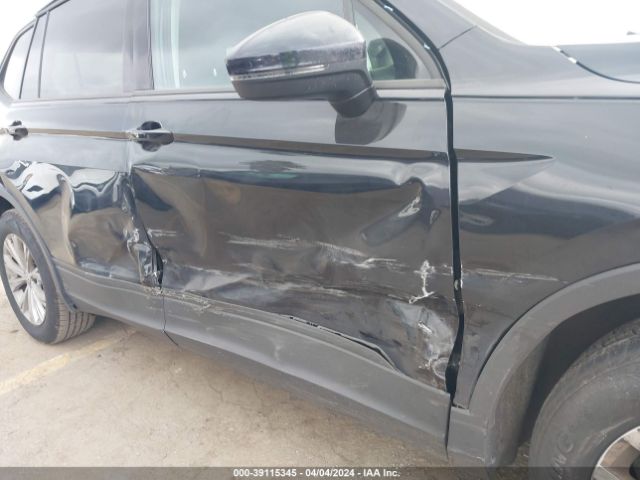3VV0B7AX0JM073545 Volkswagen Tiguan 2.0t S