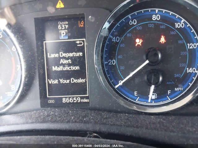Toyota COROLLA SE 2018 5YFBURHE8JP771301 Image 15