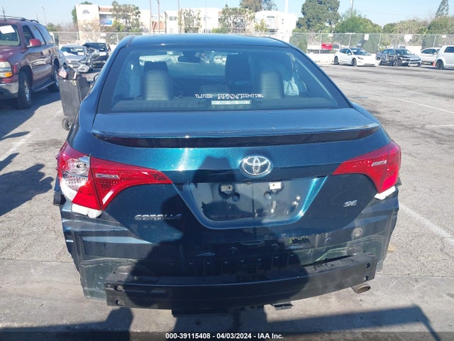 Toyota COROLLA SE 2018 5YFBURHE8JP771301 Image 16