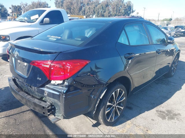 Toyota COROLLA SE 2018 5YFBURHE8JP771301 Image 4