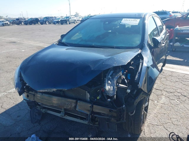 Toyota COROLLA SE 2018 5YFBURHE8JP771301 Image 6