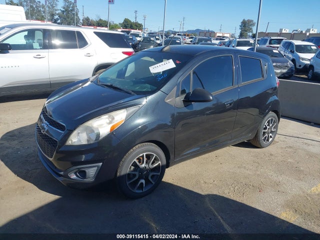 Chevrolet Spark 1lt Cvt 2015 KL8CD6S9XFC796417 Image 2