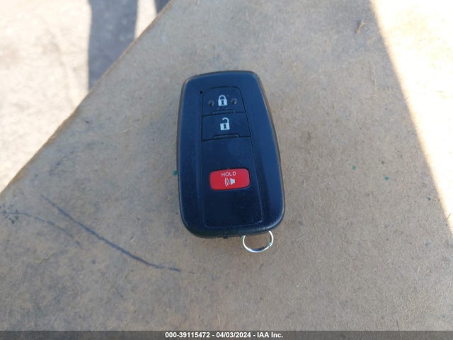 Toyota Prius Two 2017 JTDKBRFUXH3030831 Image 11