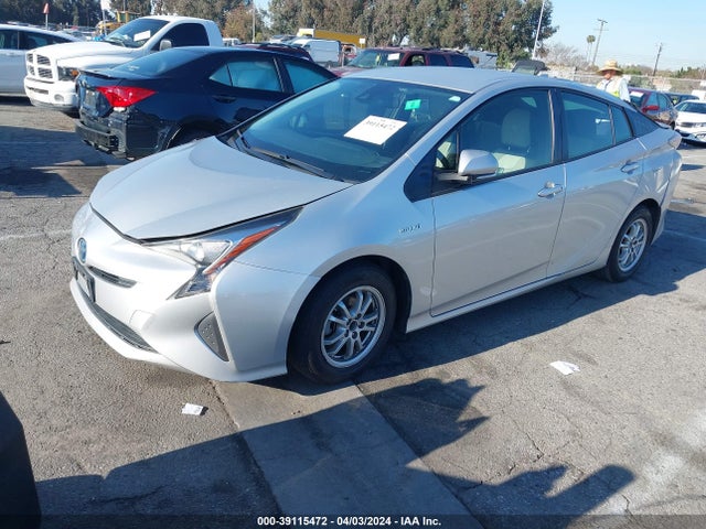 Toyota Prius Two 2017 JTDKBRFUXH3030831 Image 2