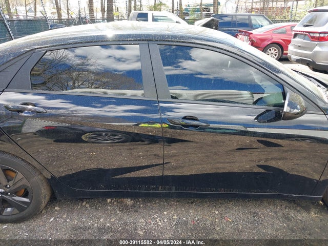 Hyundai ELANTRA SEL 2022 5NPLM4AG6NH072027 Image 13