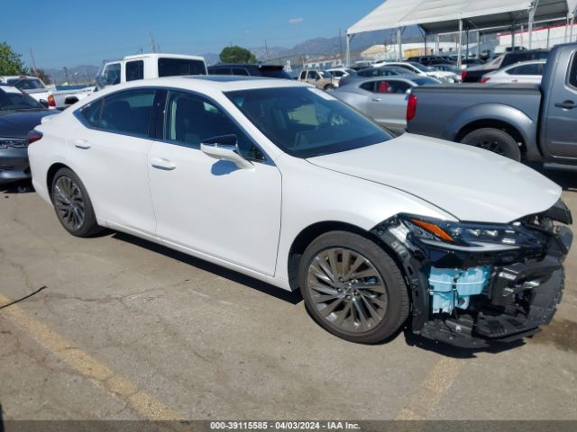 58AEA1C14RU039763 Lexus Es 300h Luxury