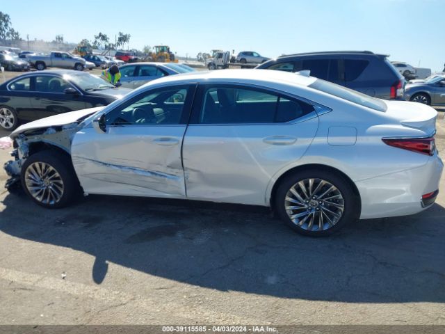 58AEA1C14RU039763 Lexus Es 300h Luxury