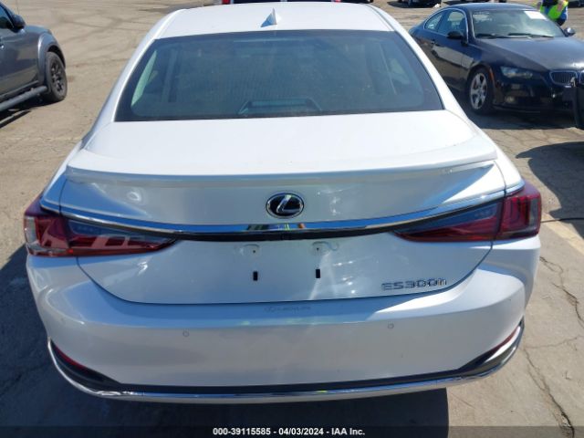 58AEA1C14RU039763 Lexus Es 300h Luxury