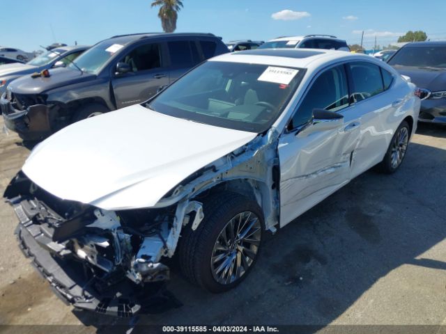 58AEA1C14RU039763 Lexus Es 300h Luxury