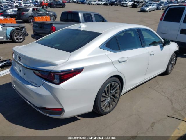 58AEA1C14RU039763 Lexus Es 300h Luxury