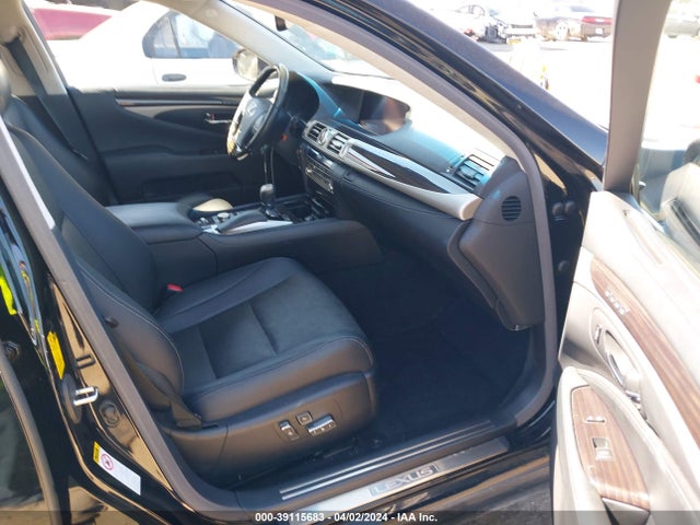 Lexus LS 460 2014 JTHBL5EF7E5127881 Image 5