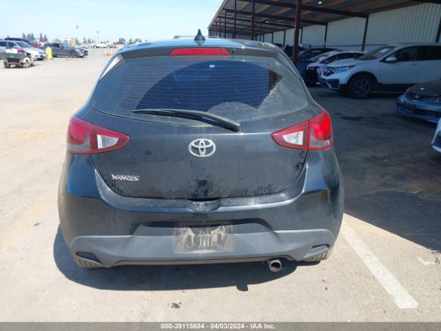 3MYDLBJV0LY700143 Toyota YARIS LE
