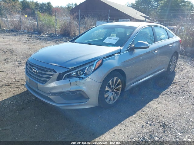 Hyundai Sonata Sport 2015 5NPE34AF7FH090430 Image 2