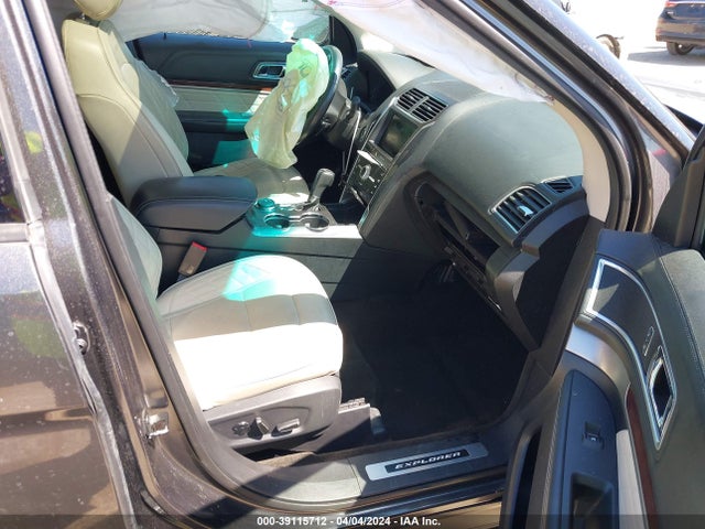 Ford Explorer Platinum 2016 1FM5K8HT1GGC13081 Image 5