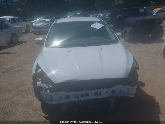 Ford FOCUS SE 2017 1FADP3F2XHL313998 Image 6