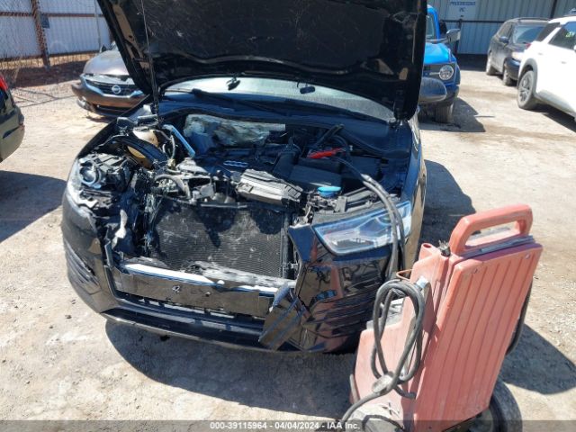 WA1BCCFS8JR019462 Audi Q3 2.0t Sport Premium