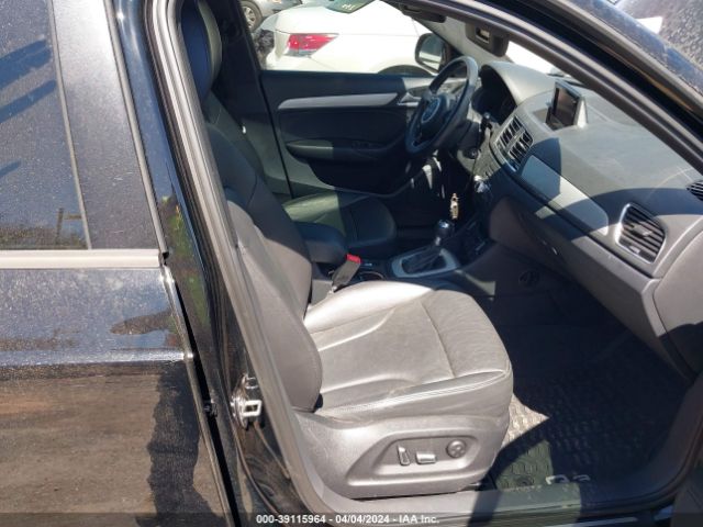 WA1BCCFS8JR019462 Audi Q3 2.0t Sport Premium
