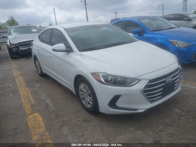 Hyundai ELANTRA SE 2017 5NPD74LFXHH136090 Image 1
