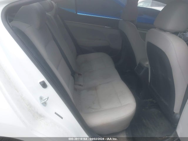Hyundai ELANTRA SE 2017 5NPD74LFXHH136090 Image 8