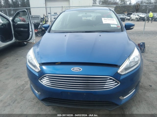 Ford Focus Titanium 2018 1FADP3N25JL289116 Image 12