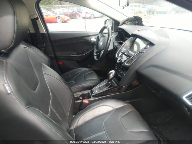 Ford Focus Titanium 2018 1FADP3N25JL289116 Image 5
