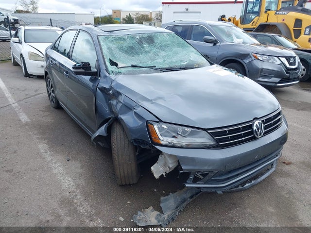 3VWDB7AJ4JM219471 Volkswagen Jetta 1.4t Se/1.4t Wolfsburg Edition