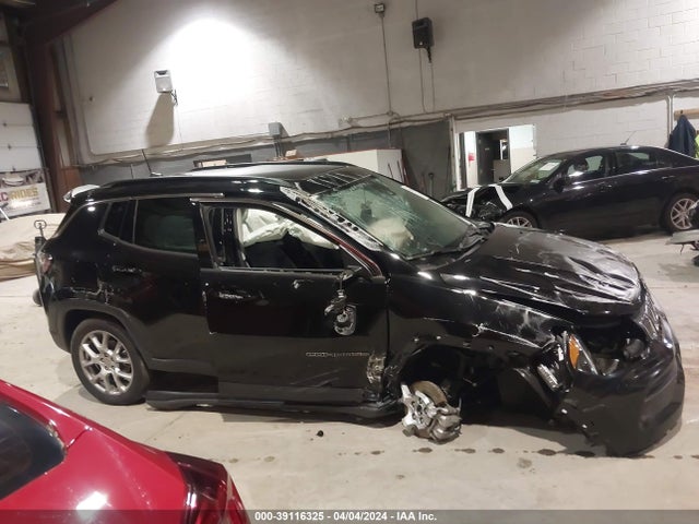 Jeep Compass Latitude Lux 4x4 2022 3C4NJDFB4NT169080 Image 13